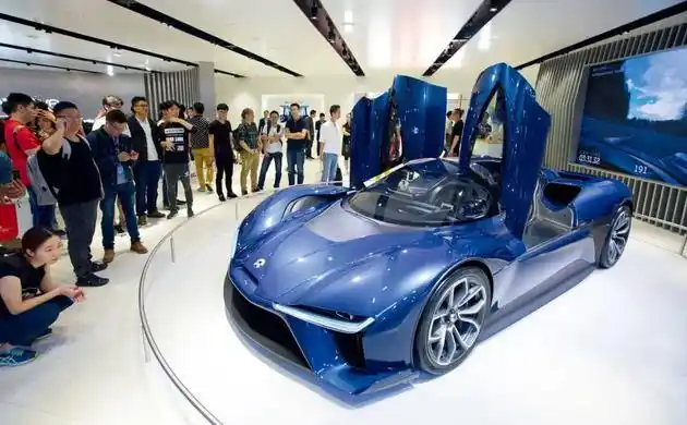 市值超900亿美元背后，蔚来究竟经历了怎样的18层地狱？